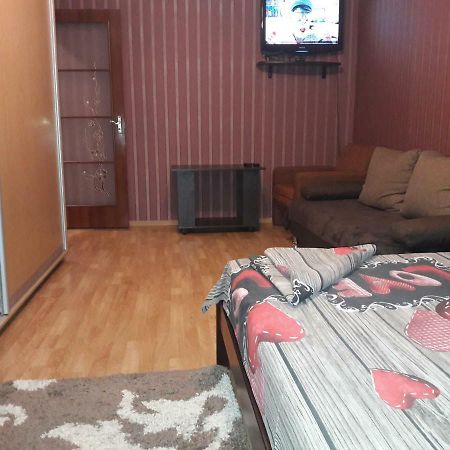 Apartment in the city center Tsjernihiv Buitenkant foto