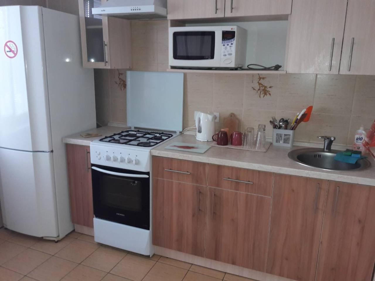Apartment in the city center Tsjernihiv Buitenkant foto