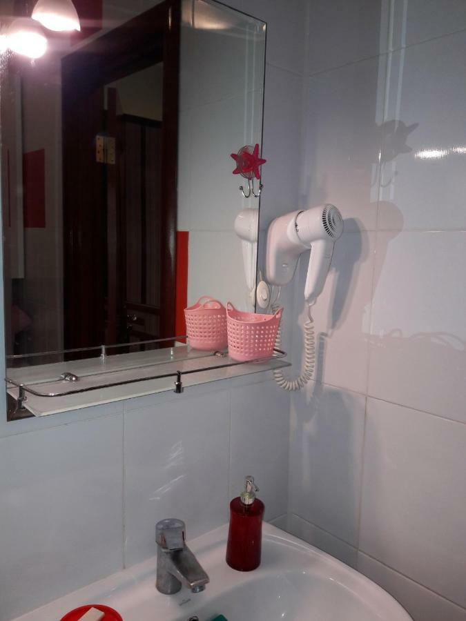 Apartment in the city center Tsjernihiv Buitenkant foto