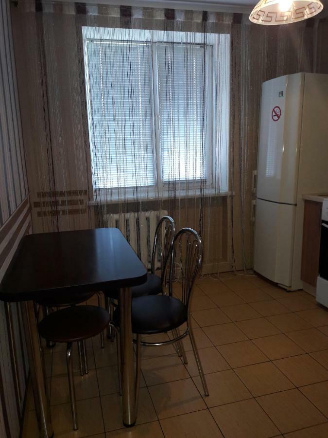 Apartment in the city center Tsjernihiv Buitenkant foto